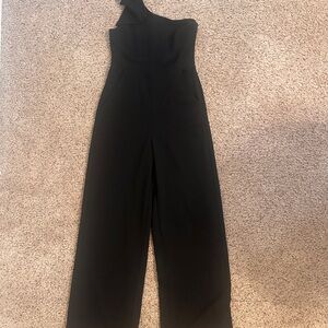 Elegant Black One-Shoulder Jumpsuit